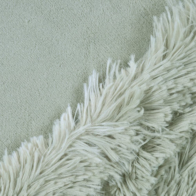 detalle de la Manta Shaggy 127x152 cms Verde | Mashini