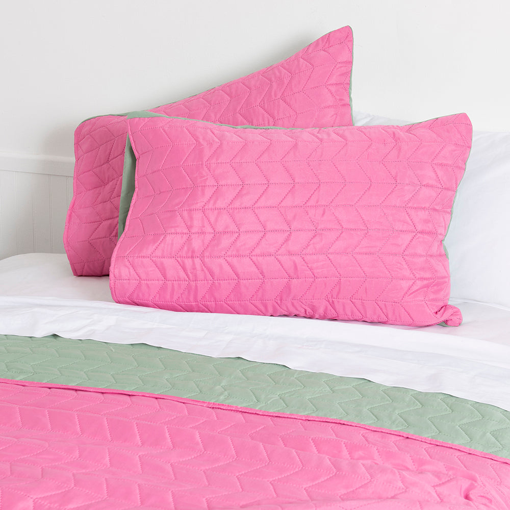 Quilt 2 Plazas Microfibra Rosado-Verde