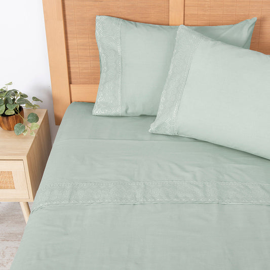 Sábana King 144 Hilos Broderie Geo Verde