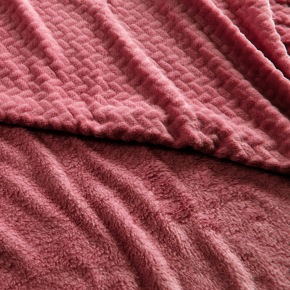 Frazada 2 Plazas Coral Embossed Burdeo