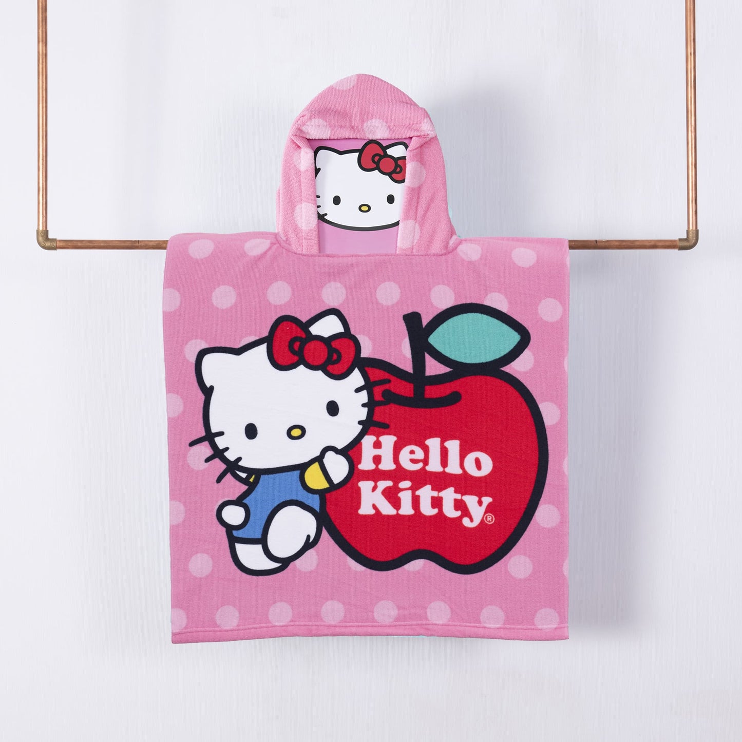 Toalla Playa Capucha MF 60x120 cm Hello Kitty Manzana