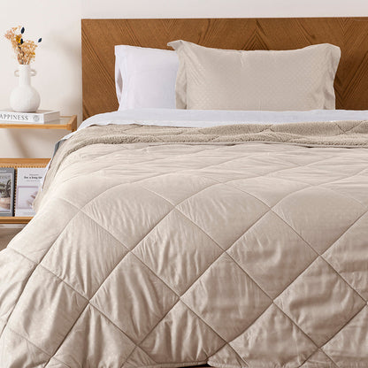 Plumón 1.5 Plazas Coral Emboss Sherpa Crudo
